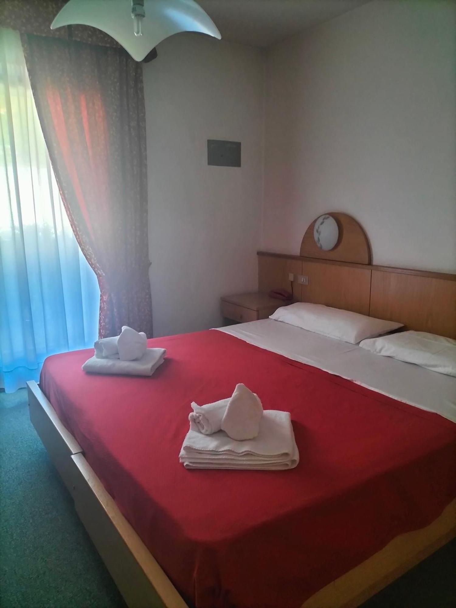 Hotel Vael Vigo di Fassa Bagian luar foto