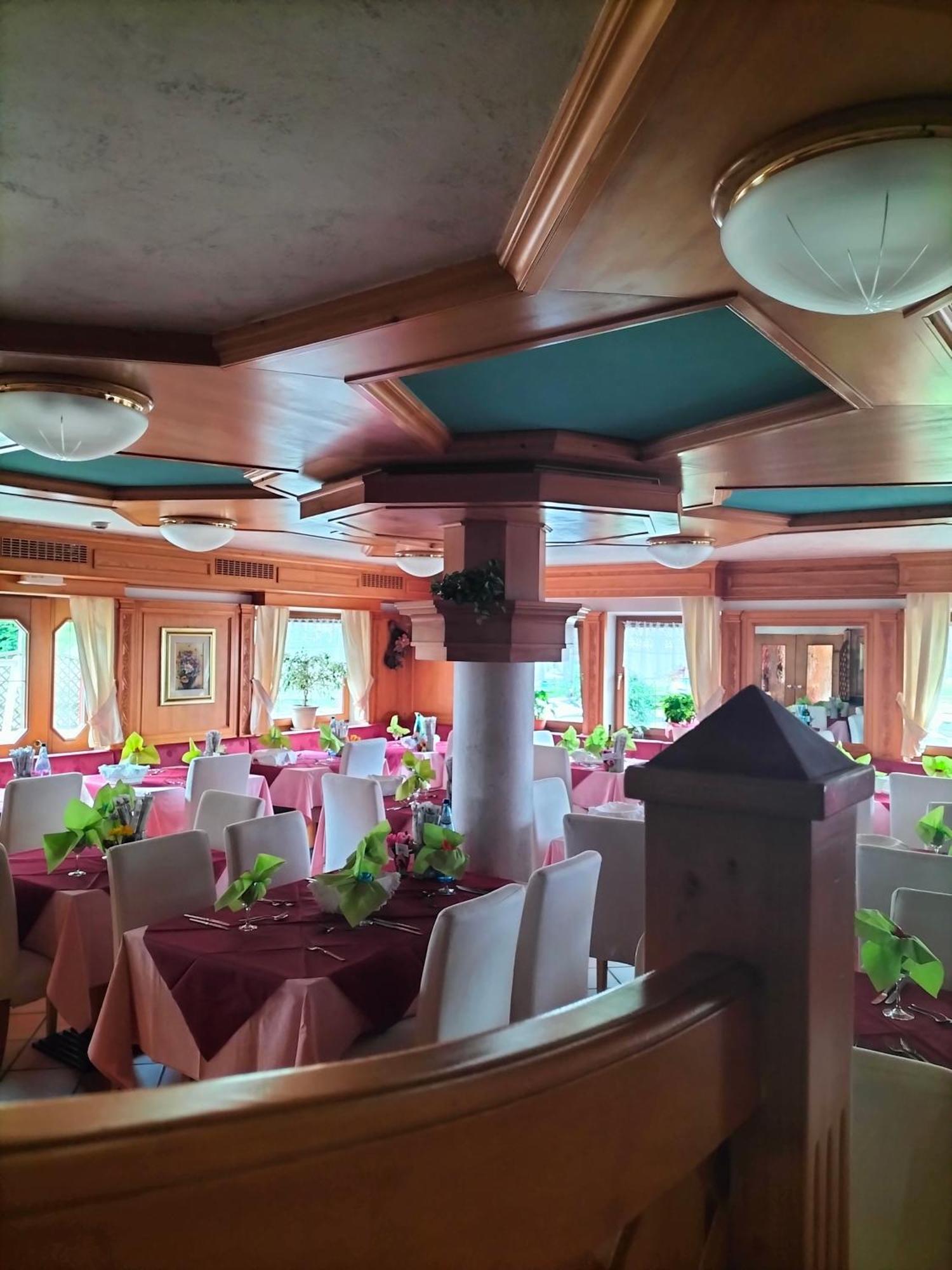 Hotel Vael Vigo di Fassa Bagian luar foto