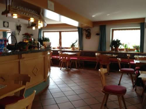 Hotel Vael Vigo di Fassa Bagian luar foto